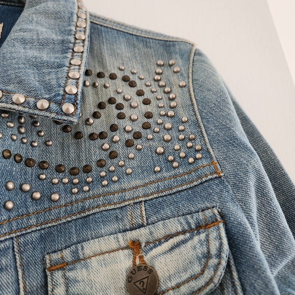 GUESS STUDDED VINTAGE DENIM JACKET SIZE XS - Picture 5 of 14